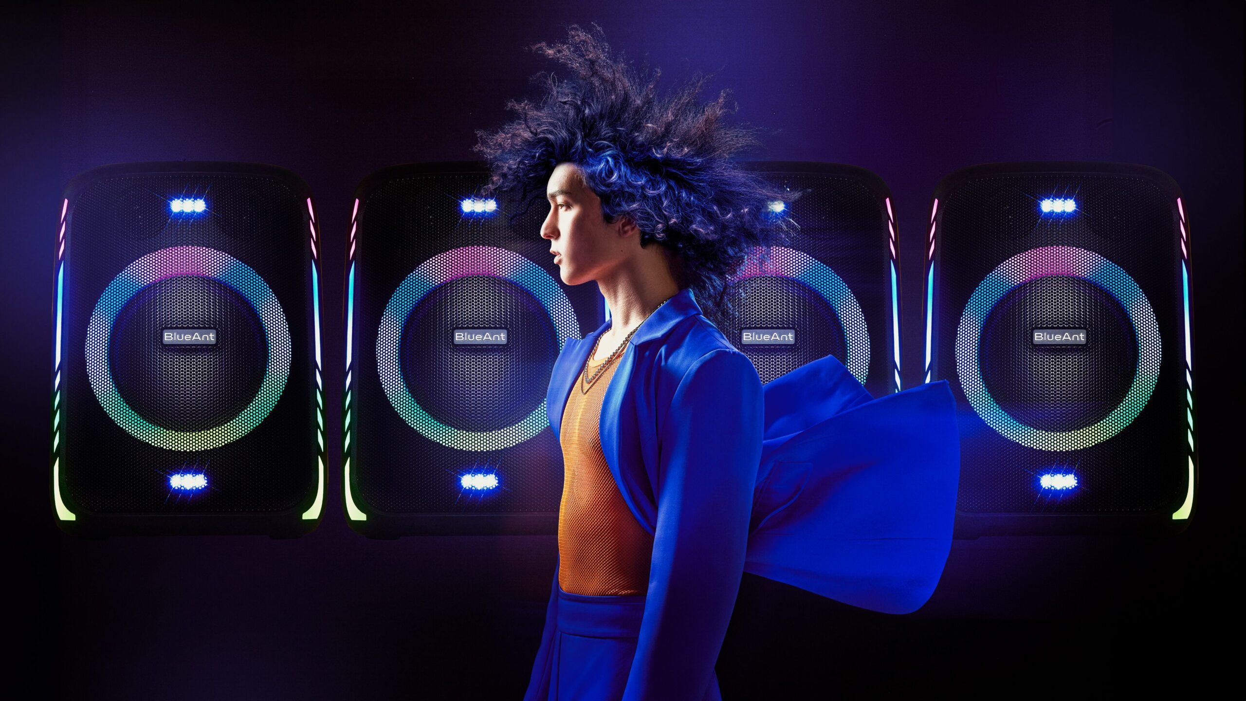 blue-ant-party-speaker-13